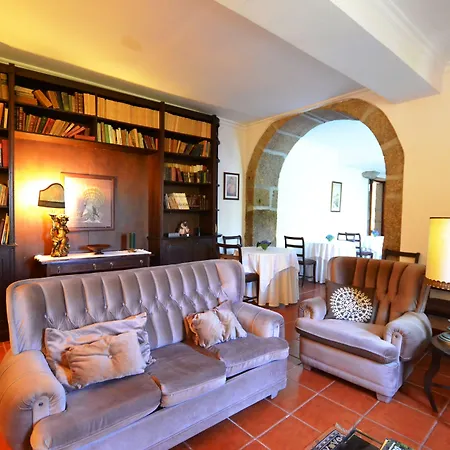 ベッド・アンド・ブレックファスト Casa Dos Assentos De Quintiaes 4*