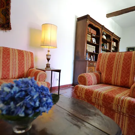 Casa Dos Assentos De Quintiaes 住宿加早餐酒店 巴塞卢什