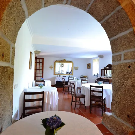 Casa Dos Assentos De Quintiaes 4*