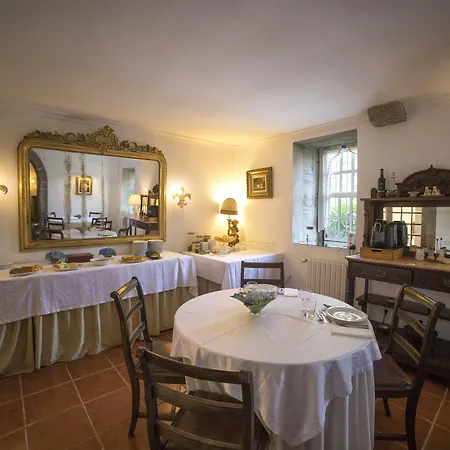 Casa Dos Assentos De Quintiaes