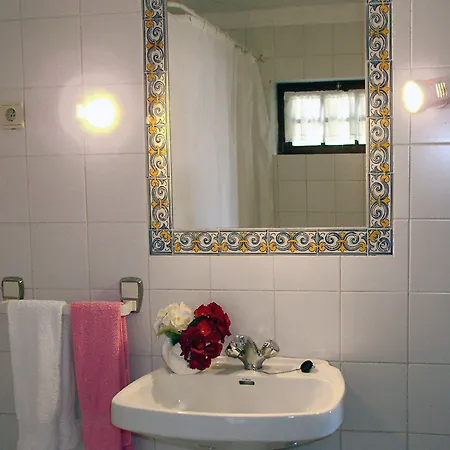 Casa Dos Assentos De Quintiaes 4*