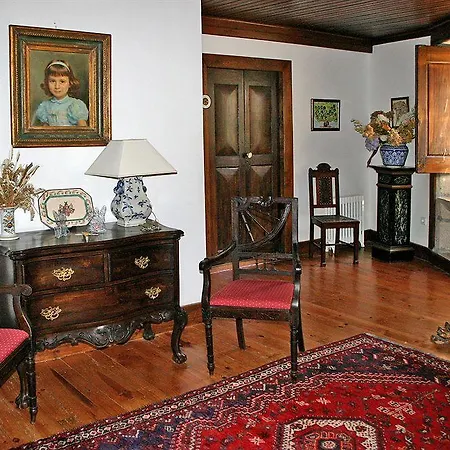 Casa Dos Assentos De Quintiaes Bed & Breakfast