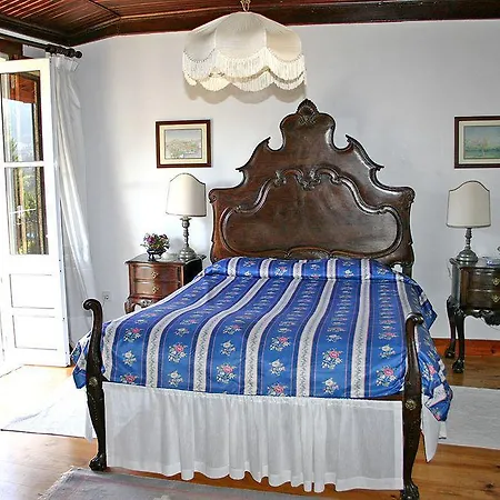 Casa Dos Assentos De Quintiaes 住宿加早餐酒店 4*