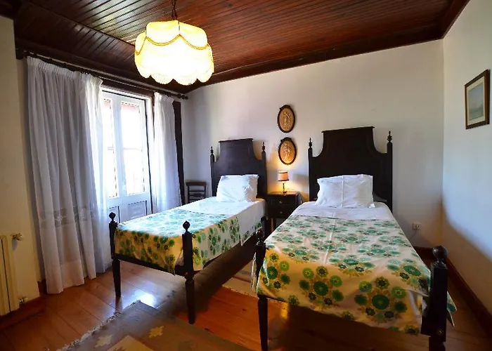 Bed & Breakfast Casa Dos Assentos De Quintiaes