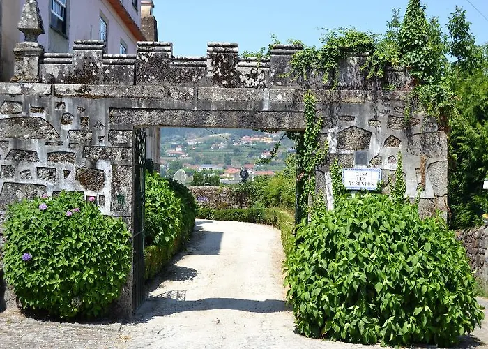 Bed & Breakfast Casa Dos Assentos De Quintiaes Barcelos