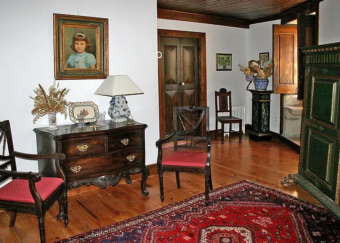 Casa Dos Assentos De Quintiaes Bed & Breakfast