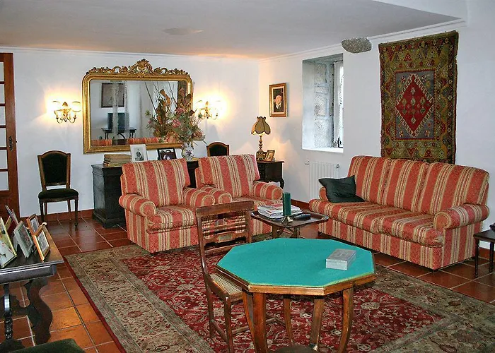 Casa Dos Assentos De Quintiaes