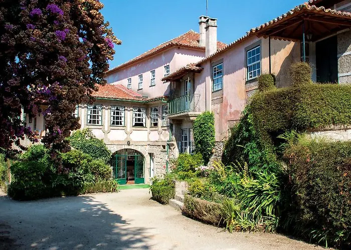 Casa Dos Assentos De Quintiaes 4*